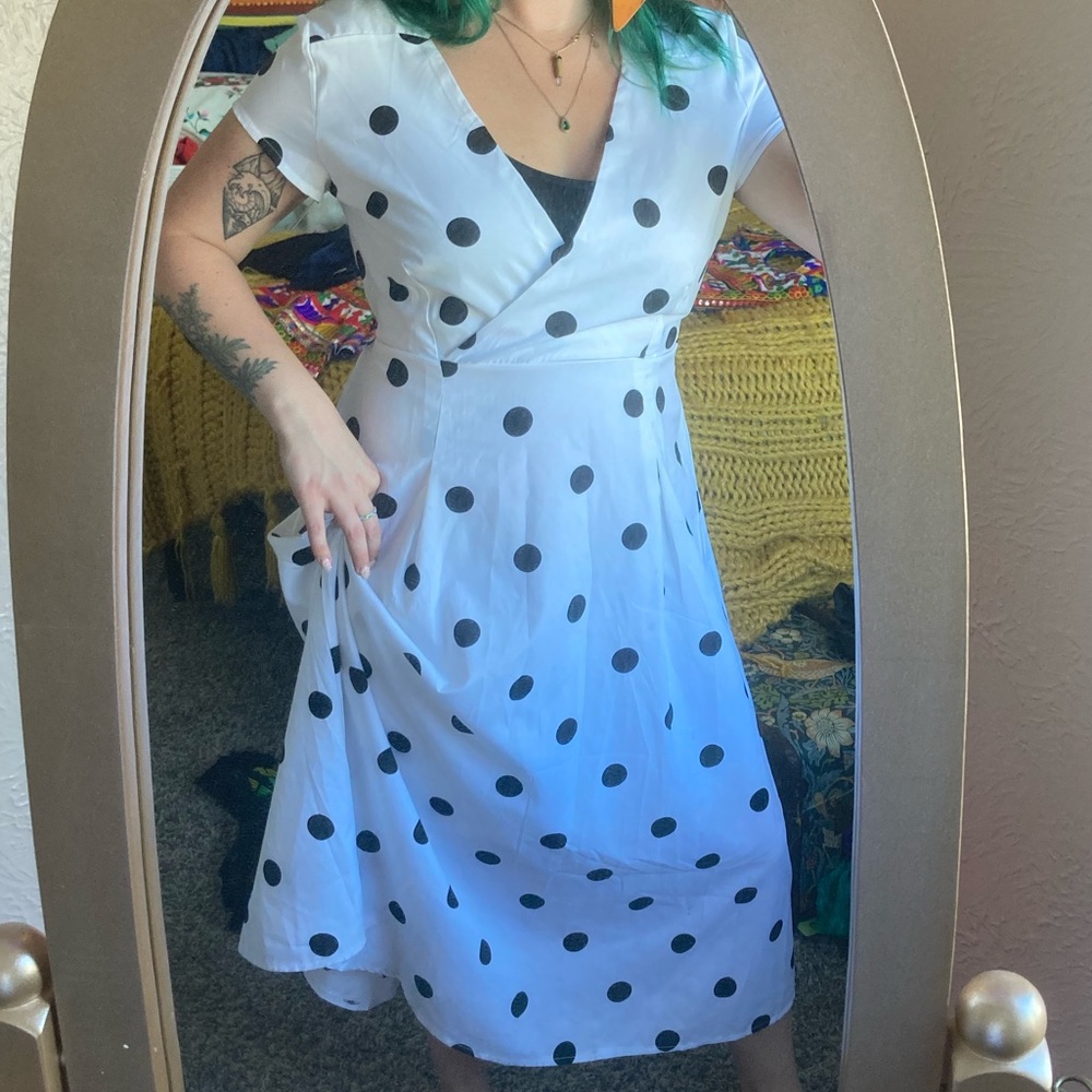 Beautiful vintage polka dot dress
